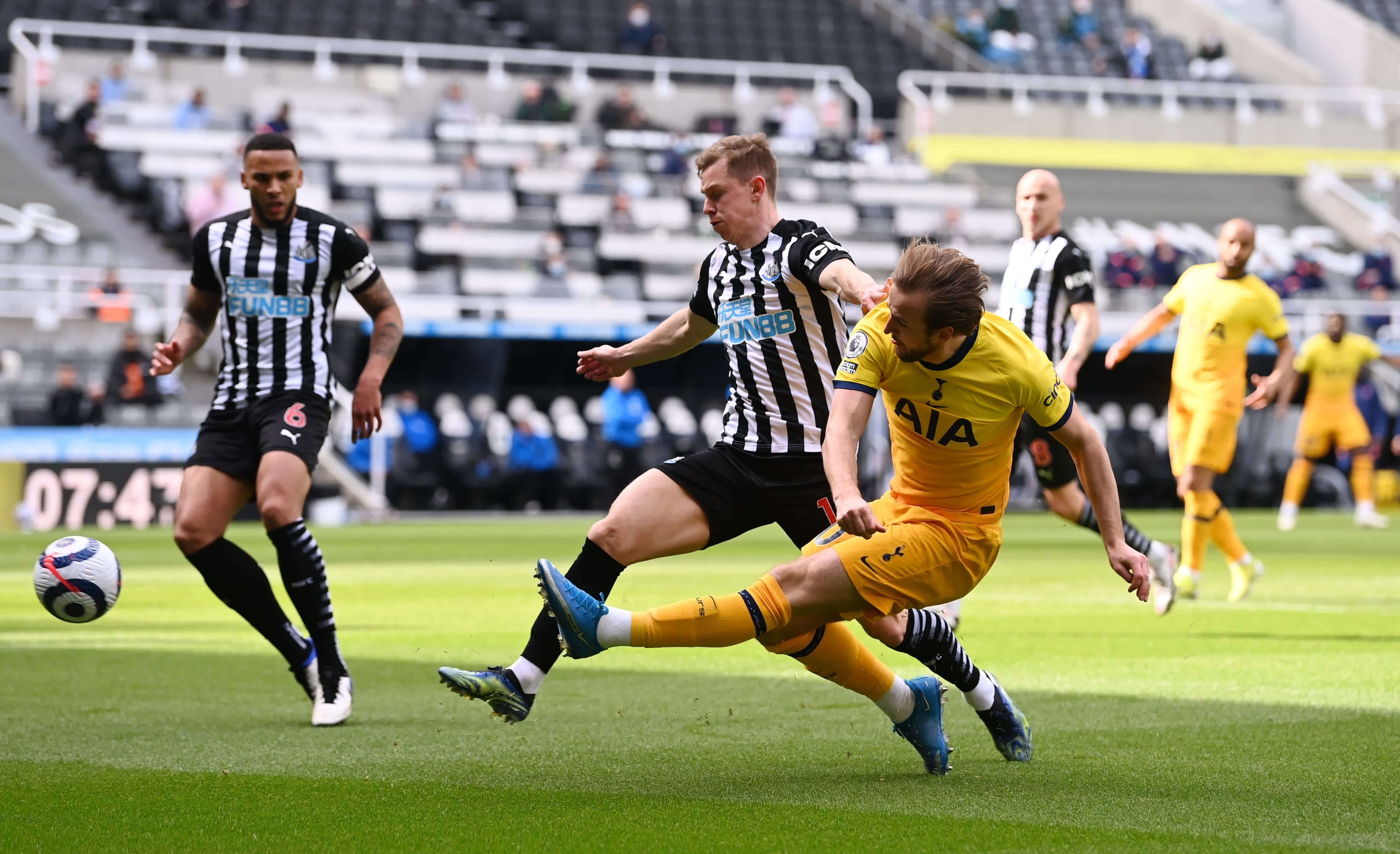 場掌控了約 場掌控了約